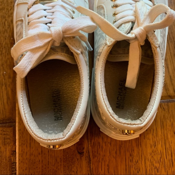 Michael Michael Kors | Ivory/White Sneakers | 11c - Picture 8 of 13